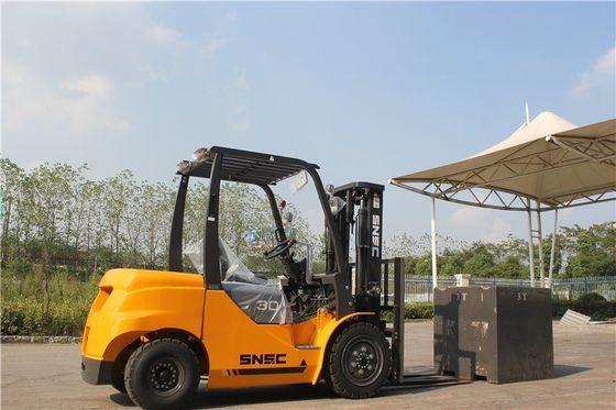 3000kg Diesel Counterbalance 5000mm Lift Diesel Powered Forklift