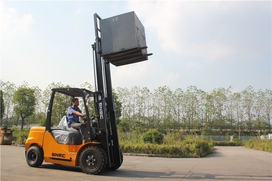 3000kg Diesel Counterbalance 5000mm Lift Diesel Powered Forklift
