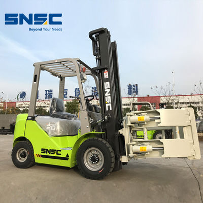 2000kgs Diesel Forklift Truck Customized 2 Stage / 3 Stage Mast