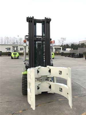 2000kgs Diesel Forklift Truck Customized 2 Stage / 3 Stage Mast
