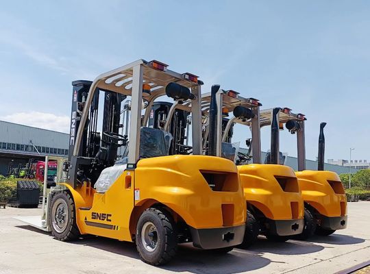 6600LBS 7700LBS Diesel Forklift Manufacturers 3500kgs Diesel Powered Forklift