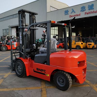 Diesel Rough Terrain Fork Lifts 3 Stage Mast Off Terrain Forklift