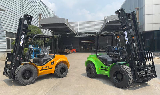 3000kg-5000kg 4wd Rough Terrain Forklift Off Road Forklift Lift Trucks
