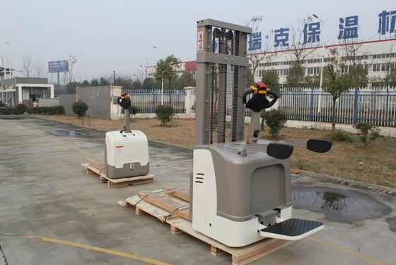 Warehouse Powered Pallet Stacker 2 Ton Counterbalance Stacker